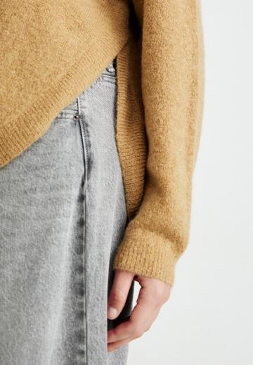 Длинный пуловер