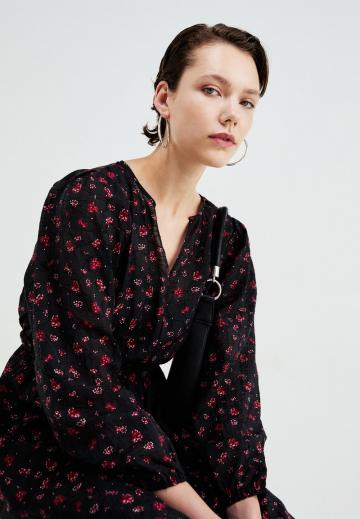 Короткое платье