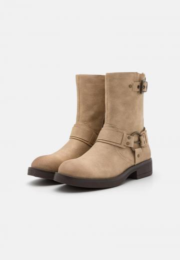 Ковбойские сапожки