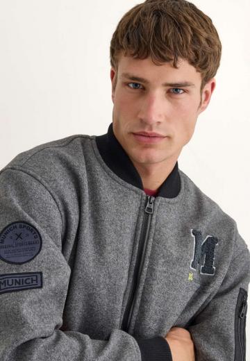 Куртка бомбер