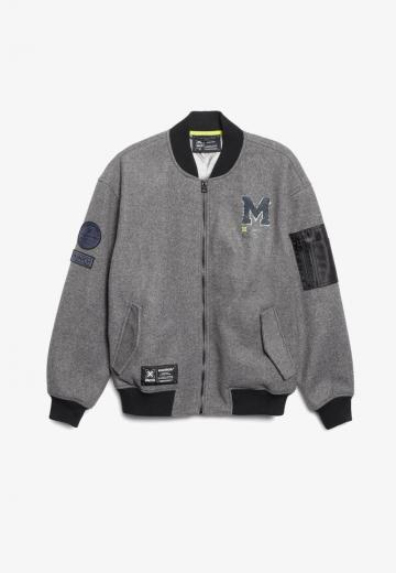 Куртка бомбер