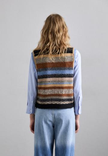 Пуловер без рукавов