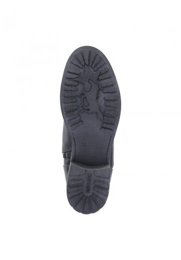 Зимние ботинки