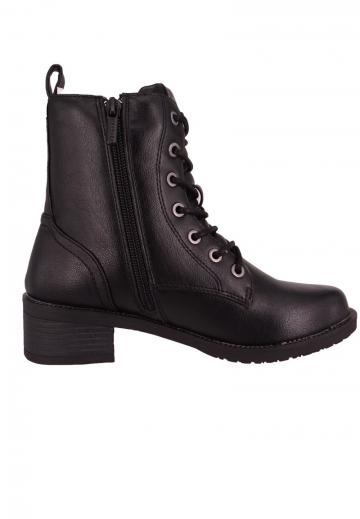 Ботинки на шнуровке