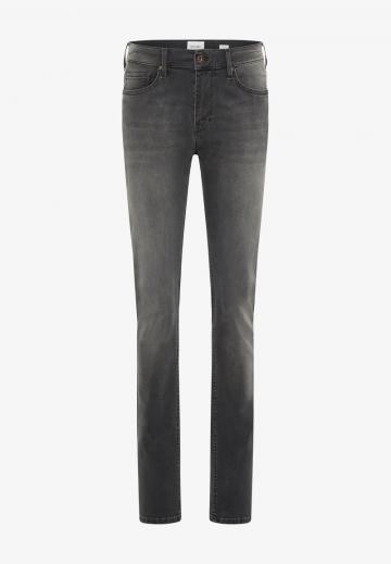 Узкие джинсы