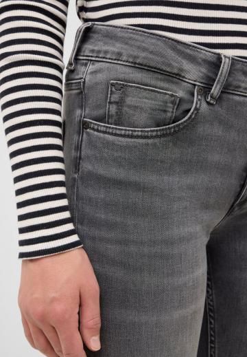 Клешеные брюки