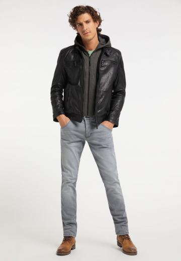 Кожаная куртка