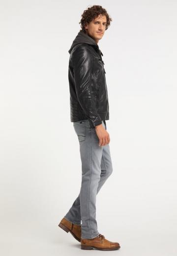 Кожаная куртка