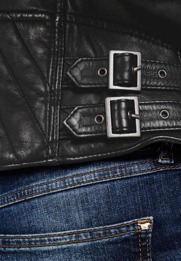 Кожаная куртка
