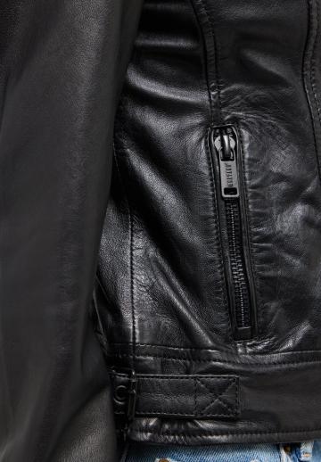 Кожаная куртка