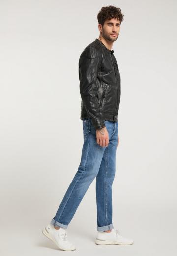 Кожаная куртка