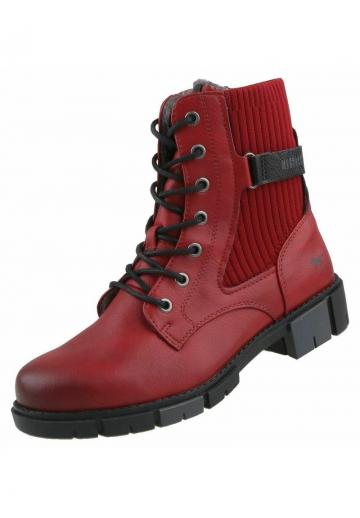 Ботинки на шнуровке