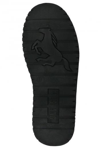 Зимние ботинки