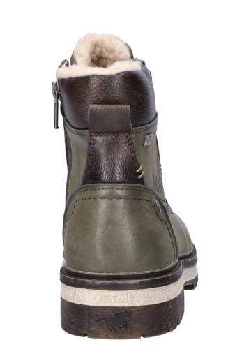 Зимние ботинки