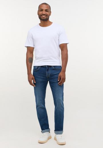 Узкие джинсы