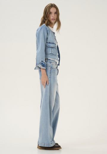 Джинсовая жилетка