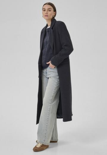 Шерстяное пальто