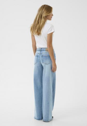 Клешеные джинсы