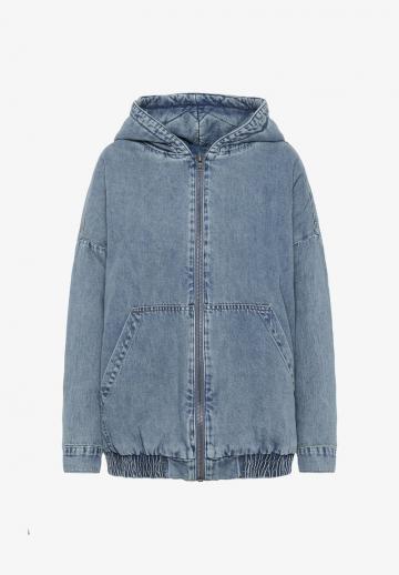 Джинсовая куртка