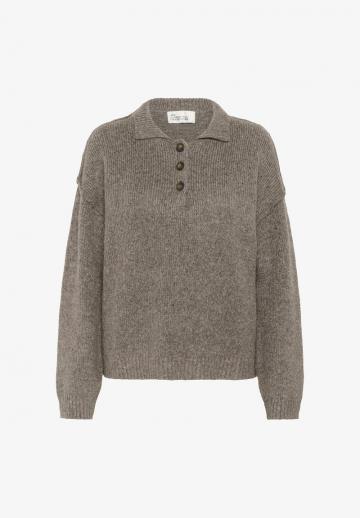 Пуловер с воротником поло