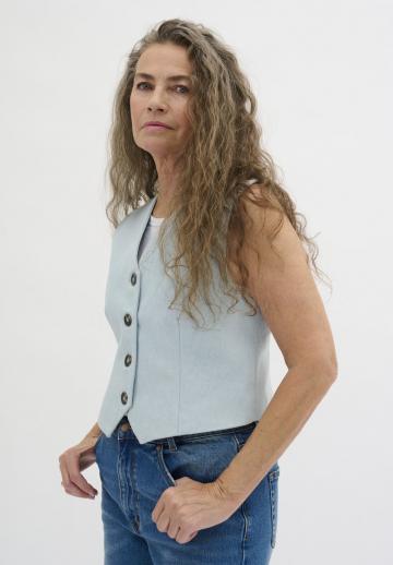 Джинсовая жилетка