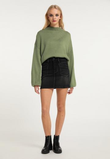 Юбка с накладными карманами