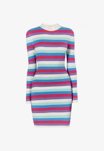 Вязаное платье