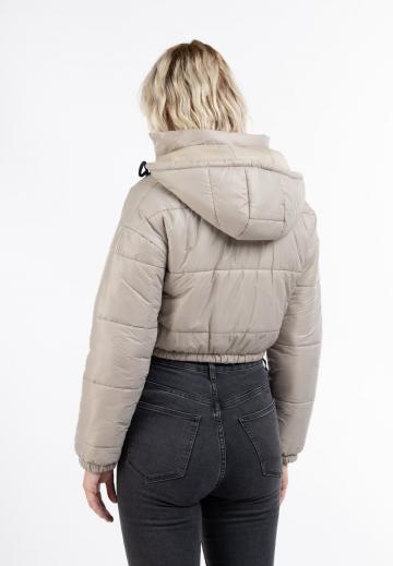 Короткая куртка