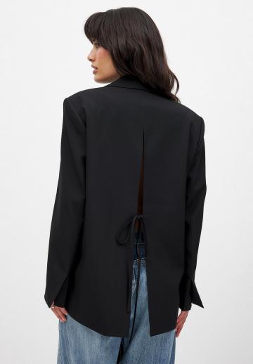 Блейзер с накладными карманами