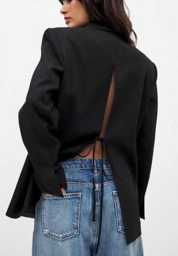 Блейзер с накладными карманами
