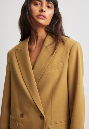 Короткое пальто