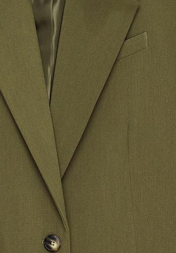 Короткое пальто