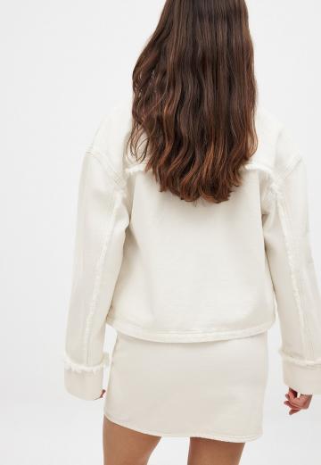 Джинсовая куртка