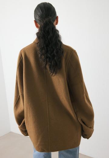 Короткое пальто