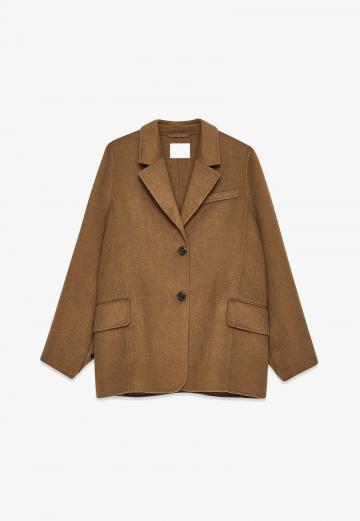 Короткое пальто