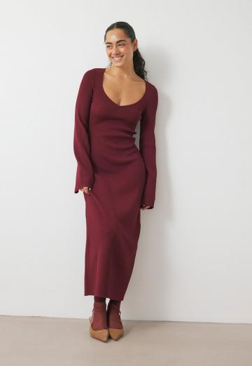 Вязаное платье