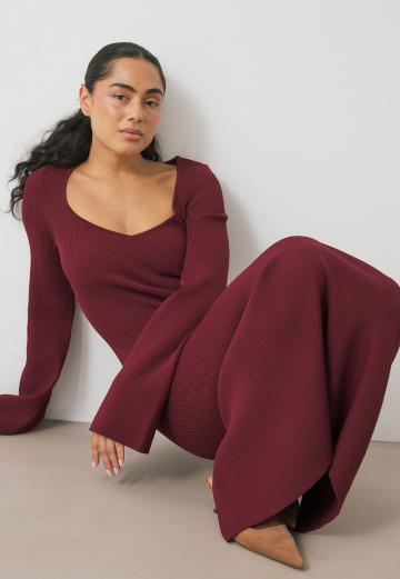 Вязаное платье