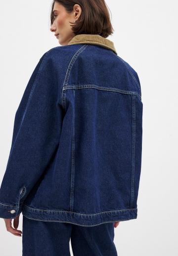 Джинсовая куртка