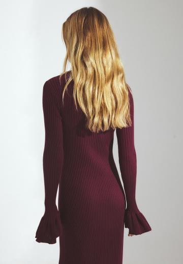 Вязаное платье