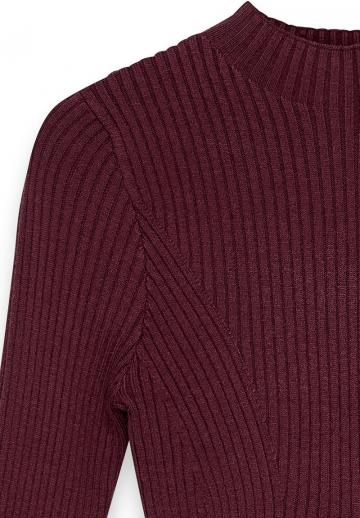 Вязаное платье