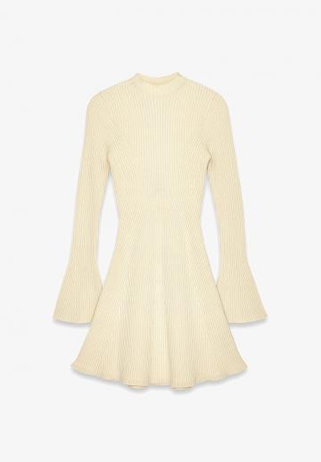 Вязаное платье