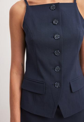 Топ на бретельках