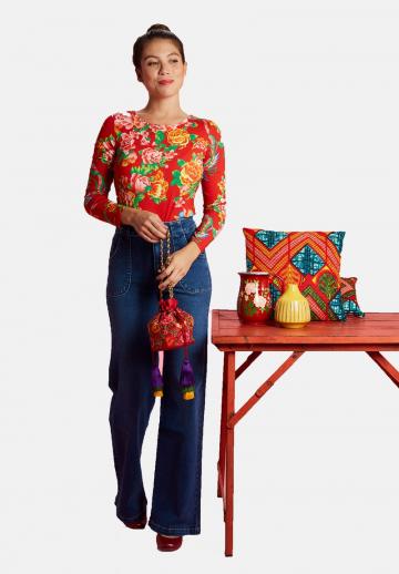 Клешеные джинсы