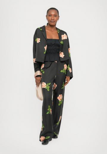 Широкие брюки