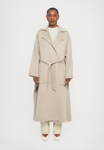 Шерстяное пальто