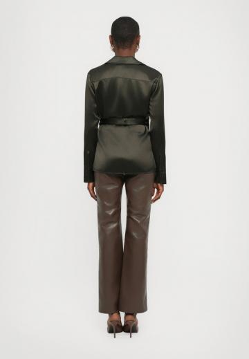 Атласная блузка