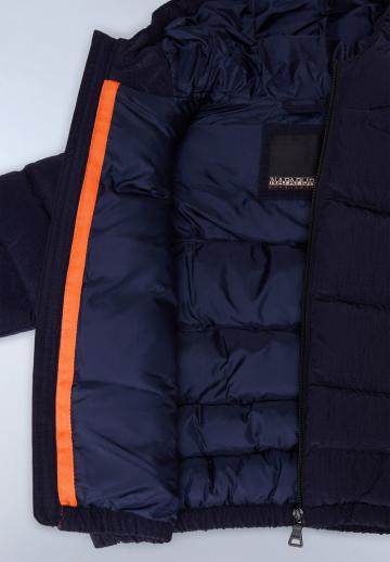 Зимняя куртка