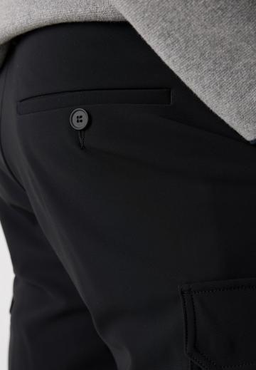 Брюки с накладными карманами