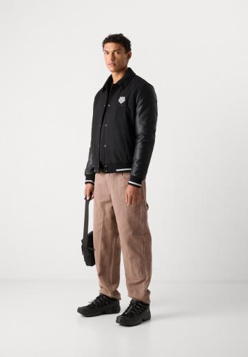 Куртка бомбер