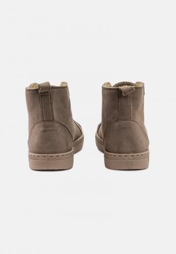 Зимние ботинки